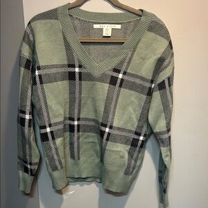 Max Studio Green and Black Plaid V-Neck Sweater
